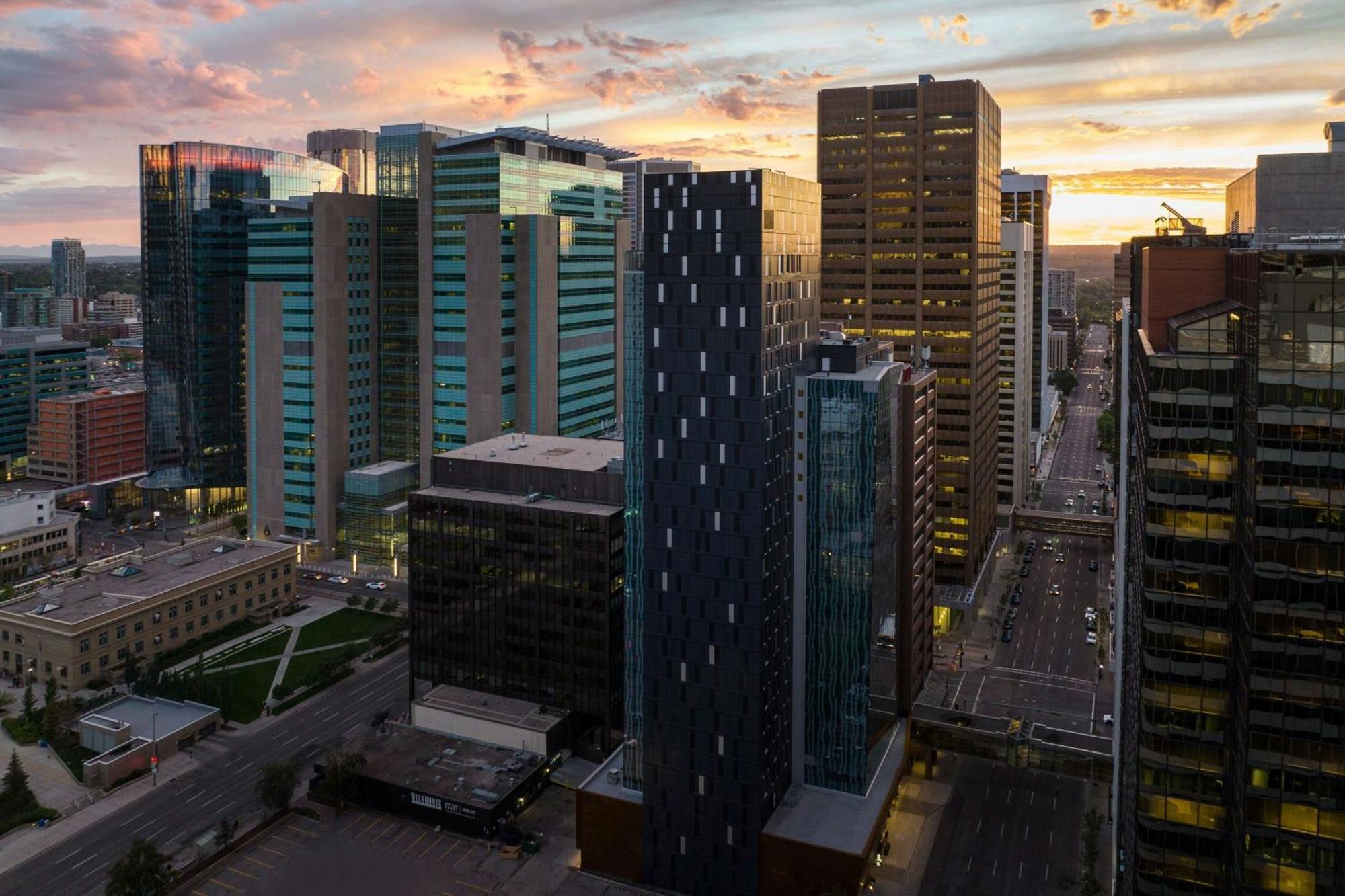 The Dorian, Autograph Collection Hotel คาลการี ภายนอก รูปภาพ